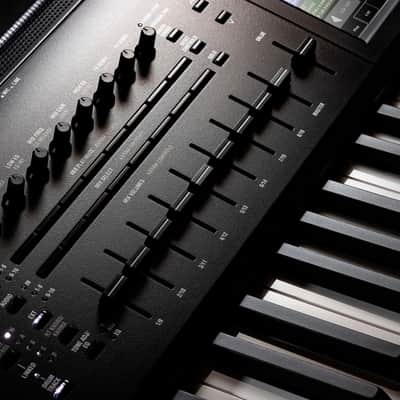Korg Kronos 3 88-key Music Workstation 2025 Bild 4
