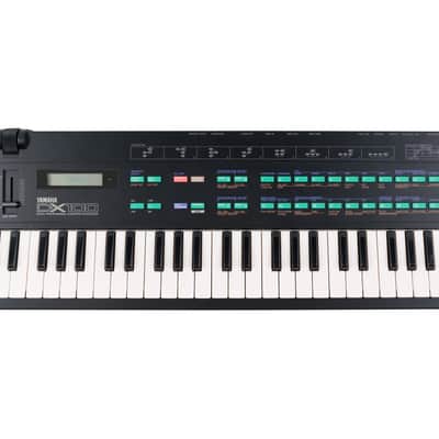 Yamaha DX100 Digital FM Keyboard Synthesizer