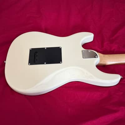 Carvin Bolt SSS Tremolo - Custom Shop Strat Killer - Made in USA - Vintage White - Lace Style Pickups - Free Pro Setup image 8