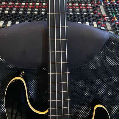 FENDER AERODYNE LINED FRETLESS W/DUNCAN PU'S ACTIVE PRE image 4