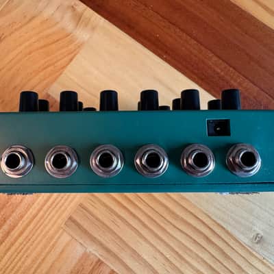 Electro-Harmonix Tri Parallel Mixer Effects Loop Mixer/Switcher 2019 - Present - Green image 9