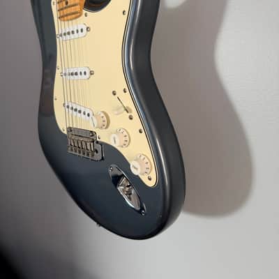 Fender American Standard Stratocaster 2011 - Pewter image 6