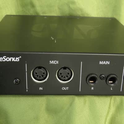 PreSonus Revelator io24 USB-C Audio Interface 2021 - Present - Black image 4