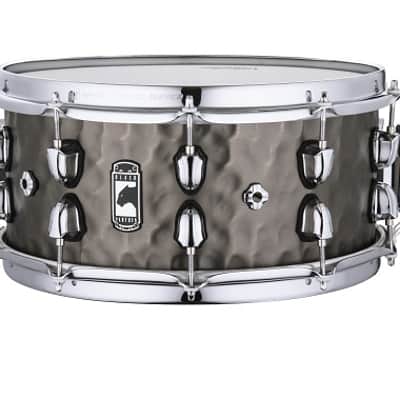Mapex Mapex Black Panther Persuader 14x6.5 Hammered Brass Snare Drum image 2