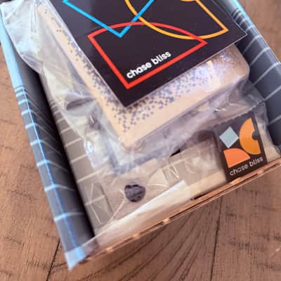 Chase Bliss Audio Generation Loss MKII 2022 - Present - Light Blue / White image 4