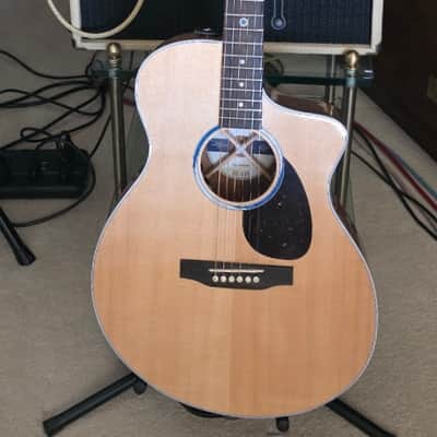 Fender 40 Watt Acoustasonic 6 & 12 Acoustic Guitar & Mic with Fender Ext Cabinet Stereo Two 8-inch Speakers & Correct Extra $ Cable and $25' Fender Guitar Cord! 2024 - Brown Tolex image 16
