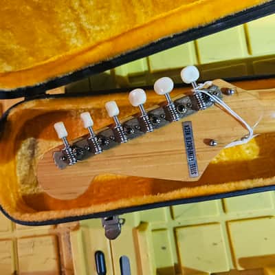 Teisco  tulip  guitar, sunburst Circa 1970's image 6