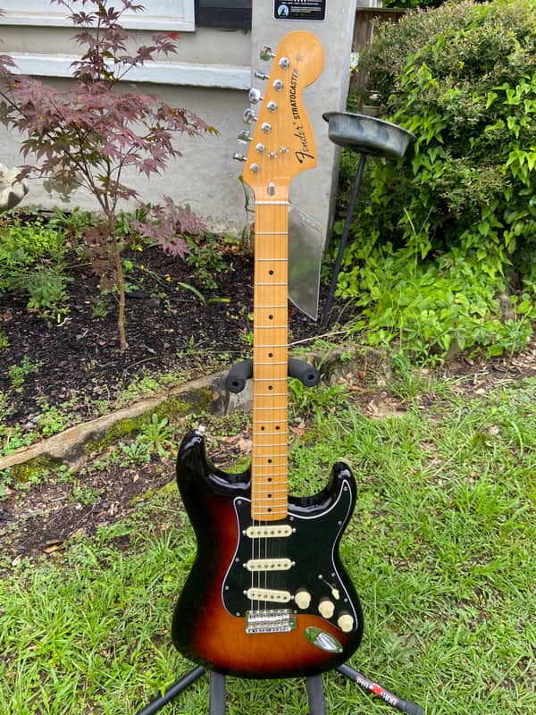 Fender Vintera II Stratocaster 70s 2025 - Sunburst image 1