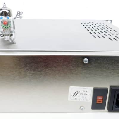 Focusrite ISA 215 Dual Mono Mic Preamp & Equalizer +Top Zustand+ 1Jahr Garantie image 11