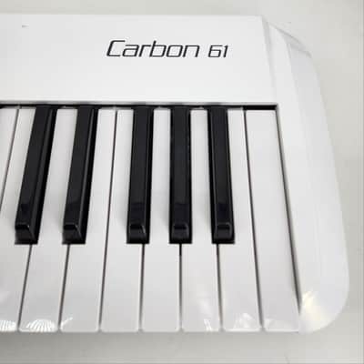 Samson Carbon 61 USB MIDI Keyboard Conroller 2010s - White image 2