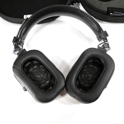 BOSS WAZA-AIR Wireless Guitar Personal Amplifier Headphone System image 2
