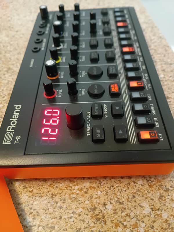 Roland T-8 AIRA Compact Beat Machine 2022 - Present - Black image 1