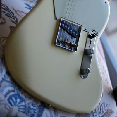 Fender Limited Edition American Standard Offset Telecaster 2016 - Olympic White image 2