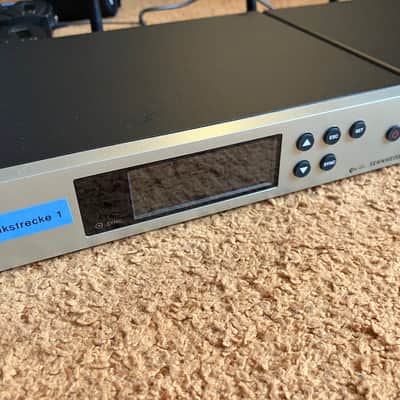 Sennheiser EW 100 G4 Dual Wireless Lavalier System – 2 Channels – B-Band – 19″ Rack (with never-used MKE Lav Mics) image 8