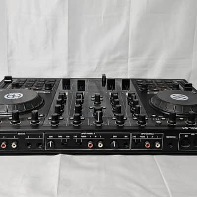 Native Instruments Traktor Kontrol S4 2010s - Black image 2