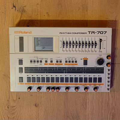 Modded Roland TR-707 Rhythm Composer