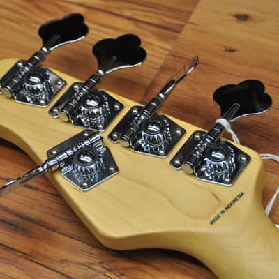 Sterling by Musicman S.U.B. Ray 5 Black image 13