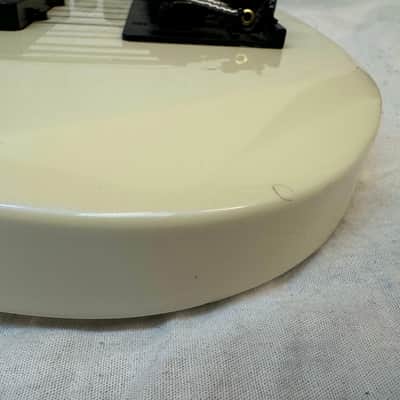 Carvin LB76 LB-76 6-string Bass with Case - s/n 43381 - Pearloid White image 15