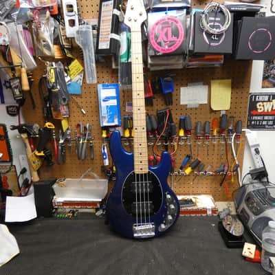 Ernie Ball Music Man Stingray HH 2006 - Pearl Blue image 2