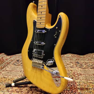 Fender Alternate Reality Series Sixty-Six HSS with Maple Fretboard 2019 - Natural image 3