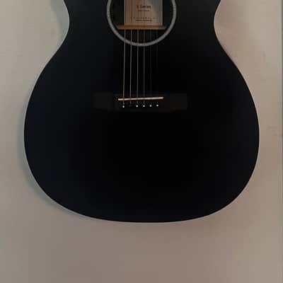 Martin X Series 2019 - Body made from a strikingly Black High Pressure Laminate (HPL) image 2