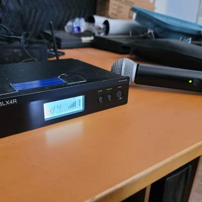 Shure BLX4R H8 Wireless Receiver 518-542 MHz w/ Handheld Mic image 11