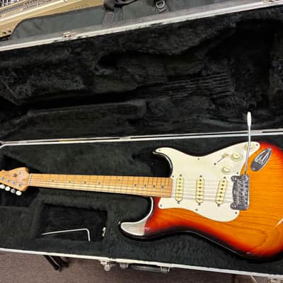 G&L George Fullerton Signature Stratocaster 1990's - Sunburst image 9
