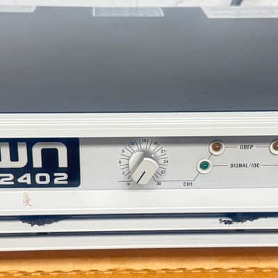 Crown Macro-Tech 2402 2-Channel Power Amplifier image 6