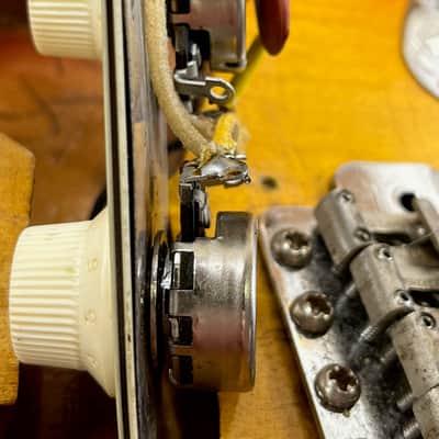 Fender STRATOCASTER 1963 - 3 TONE SUNBURST image 21