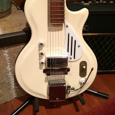 Supro White Holiday 1964 image 2