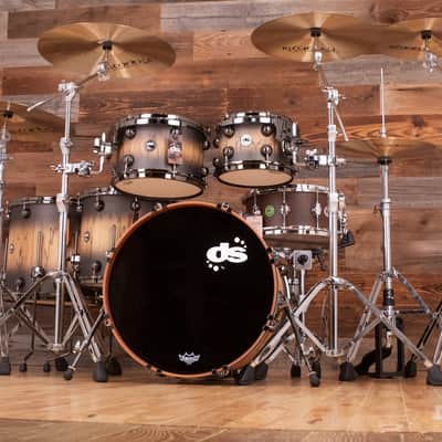 DS REBEL CUSTOM SHOP 5 PIECE DRUM KIT, ALL MAPLE SHELL, BLACK TO NATURAL FADE OVER EXOTIC FOSSIL BEECH image 12