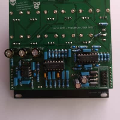 Chernobyletta Eurorack Module - Noise and Drone Oscillator Synth with CV Offset, Distortion, Power Starve and Touch Controls. Fully built. Black & Silver version. image 8
