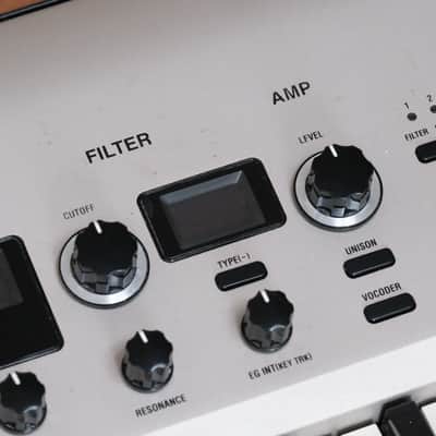 Korg KingKORG 61-Key Analog Modeling Synthesizer image 12