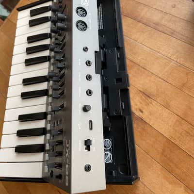 MINT Roland JX-08 with K-25m Keyboard 2021 - Present - Black image 11