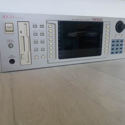 Akai S5000 MIDI Digital Stereo Sampler image 2