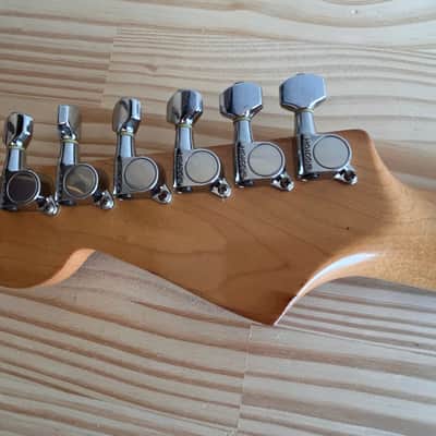Fender Stratocaster MIJ Made In Japan E serial 1989 Olympic White Rosewood fretboard in Very Good Condition image 19