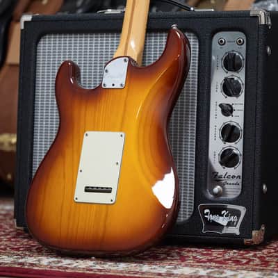 2011 Fender USA American Deluxe Ash Stratocaster - Tobacco Sunburst image 11