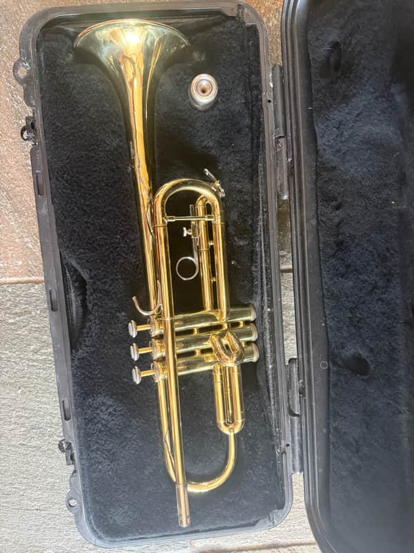 Bach TR300 Student Trumpet