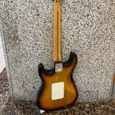 Fender 1992 American Floyd Rose Classic HSS Stratocaster Electric Guitar 3-Tone Sunburst image 5