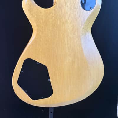 Knaggs Kenai Korina 2024 - Natural image 2