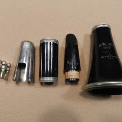 Selmer Bundy 577 Resonite Student Clarinet- Recently Serviced image 4