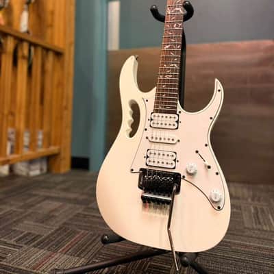 Ibanez JEMJR-WH Steve Vai Signature with Jatoba Fretboard 2018 - Present - White image 4