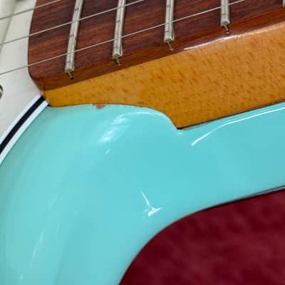 Fender '60s Jazzmaster Lacquer with Pau Ferro Fretboard 2018 - Surf Green image 9
