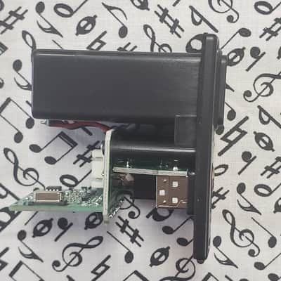 Dean - Luna acoustic guitar battery and output jack module with USB output. image 4