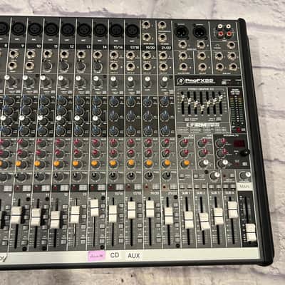 Mackie ProFX22 V1 22 Channel Passive Mixer with Effects image 4