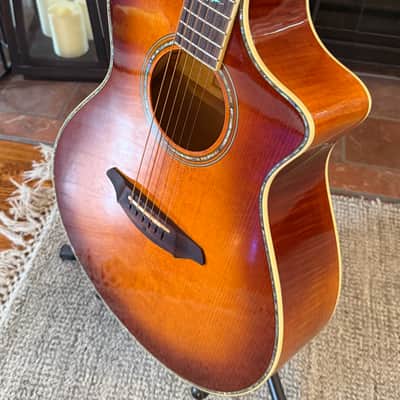 Breedlove C250/EFe Sunburst 2012 - Sunburst image 3