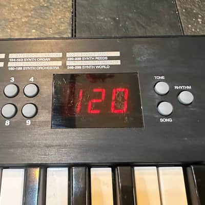 Alesis Harmony 32 Portable Keyboard 2016 - Present - Black image 9