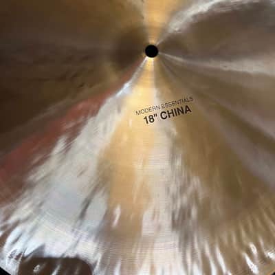 Paiste 18" Formula 602 Modern Essentials China Cymbal - Traditional image 2