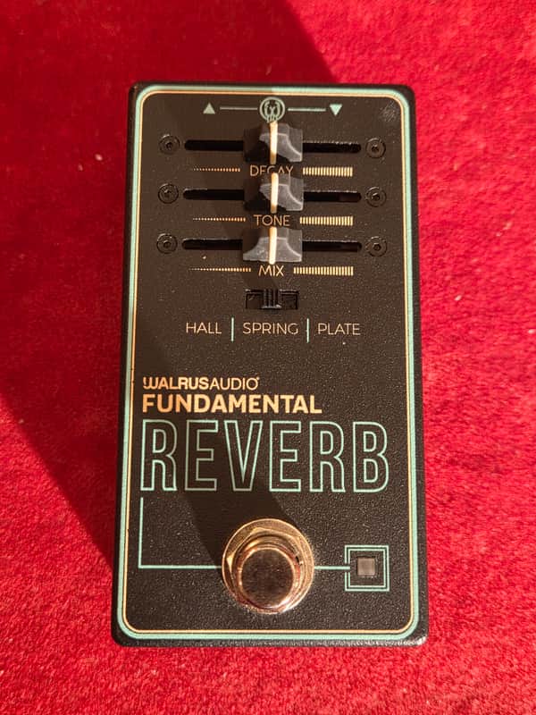 Walrus Audio Fundamental Reverb
