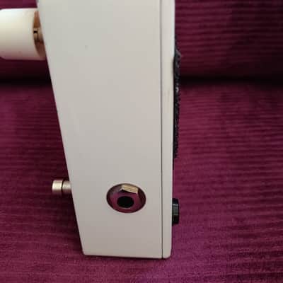 Electro-Harmonix POG2 Polyphonic Octave Generator 2009 - Present - Red / White image 5